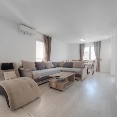 Family Three Bedroom Brando